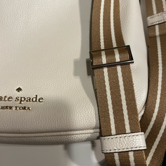 Kate Spade Rosie Small Pebbled Leather Crossbody Bag - Picture 2 of 6
